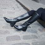 BLACK LEATHER|lifestyle