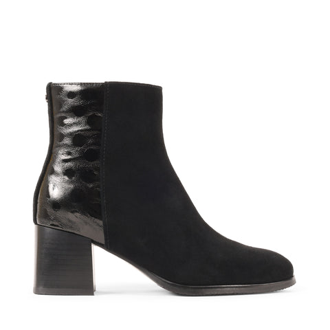BLACK SUEDE