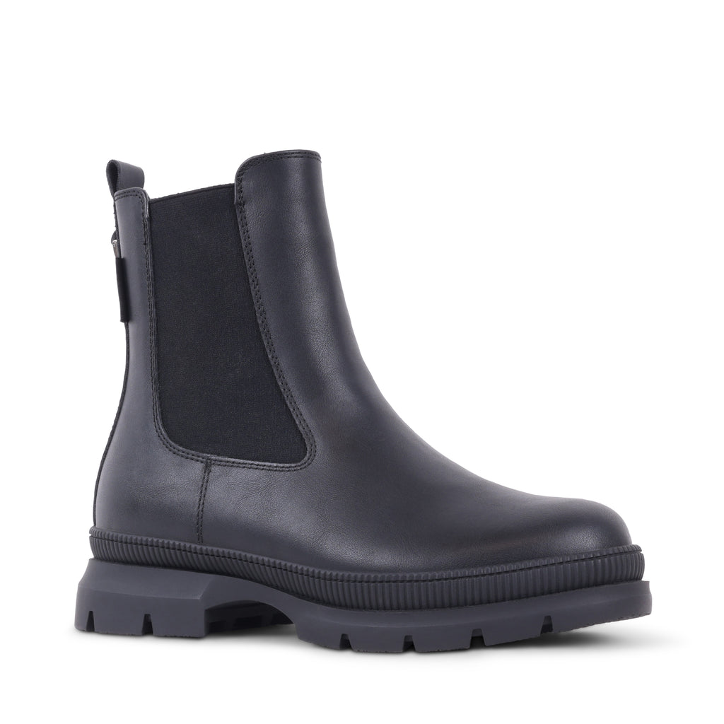 NOELENE BLACK LEATHER WATERPROOF BOOT