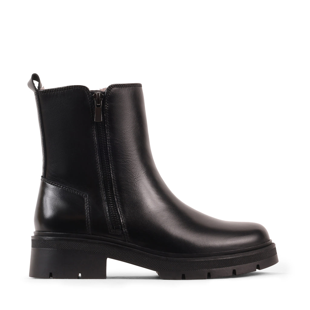 ANNALISE BLACK LEATHER WATERPROOF BOOT