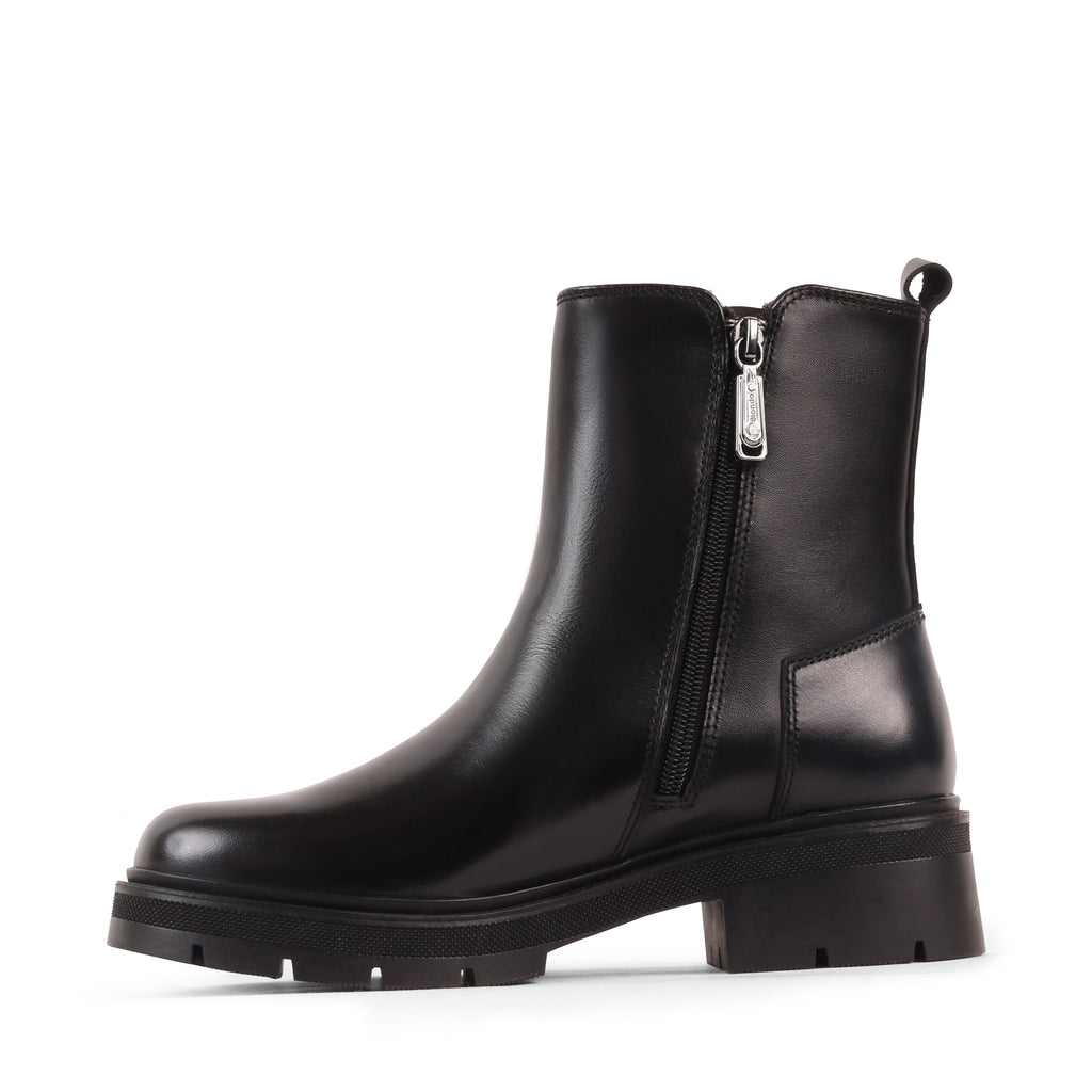 ANNALISE BLACK LEATHER WATERPROOF BOOT