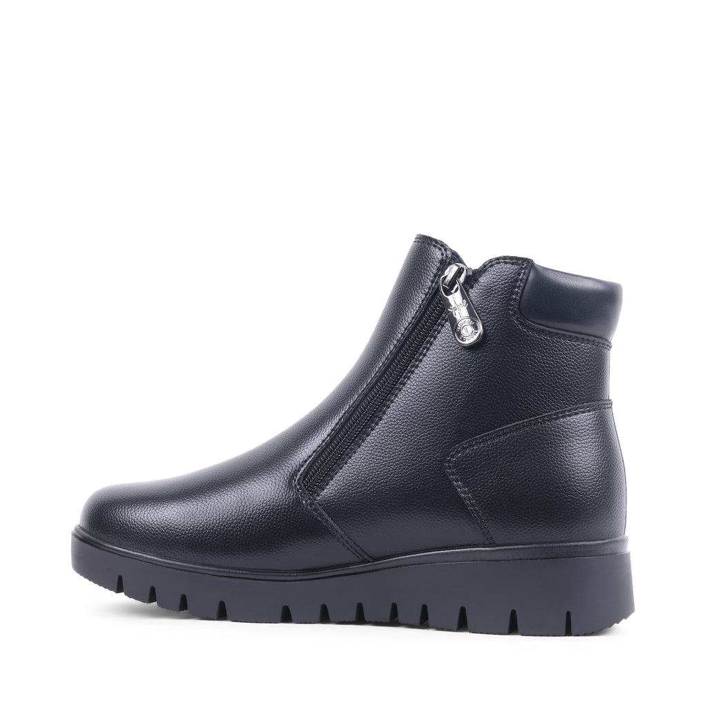 ALICIAA BLACK LEATHER WATERPROOF BOOT