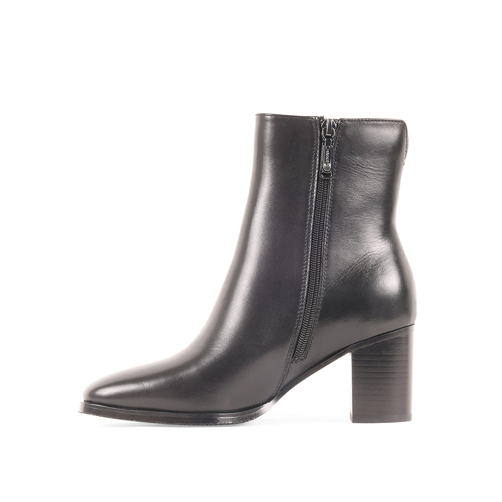YUSRA BLACK LEATHER WATERPROOF BOOT