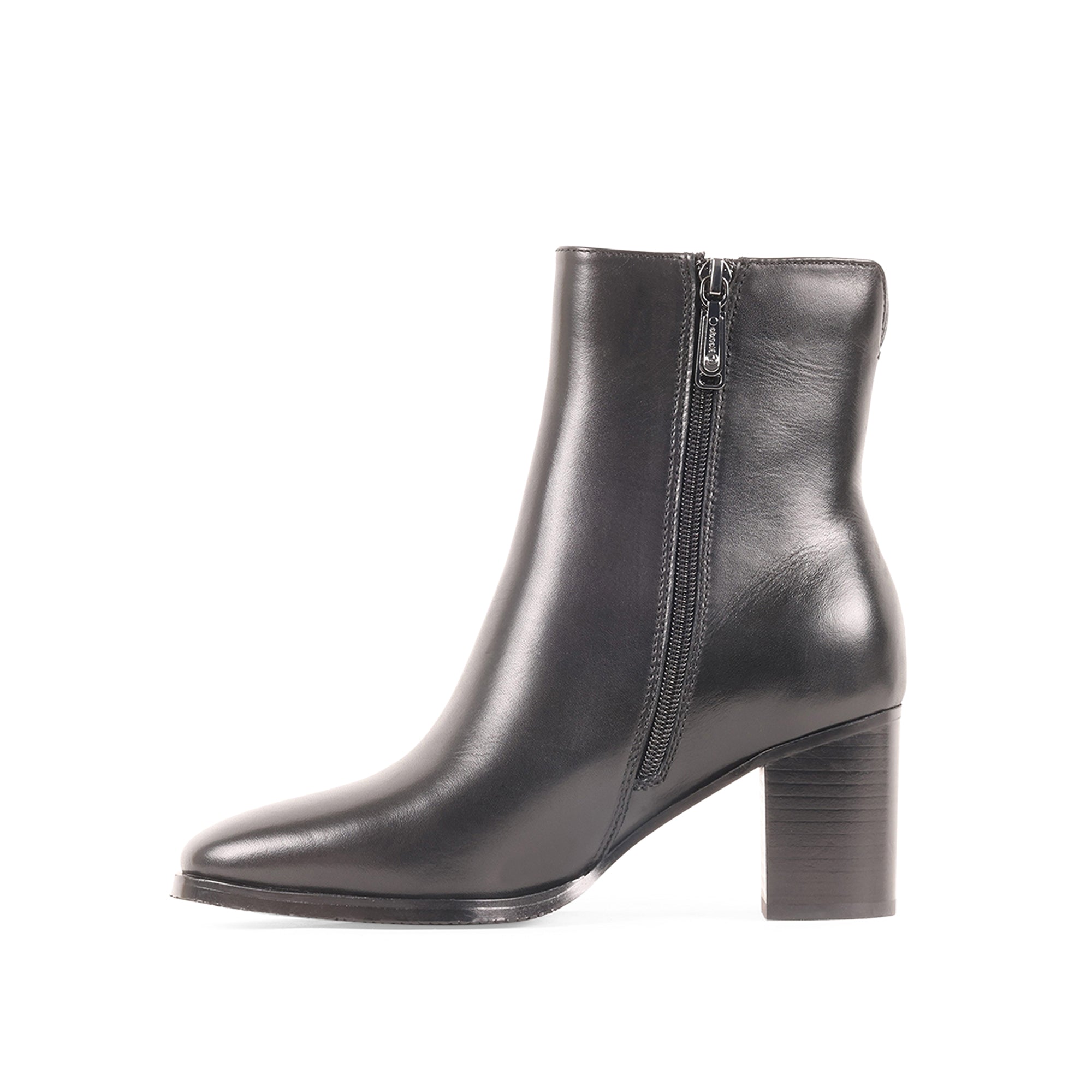 YUSRA BLACK LEATHER WATERPROOF BOOT