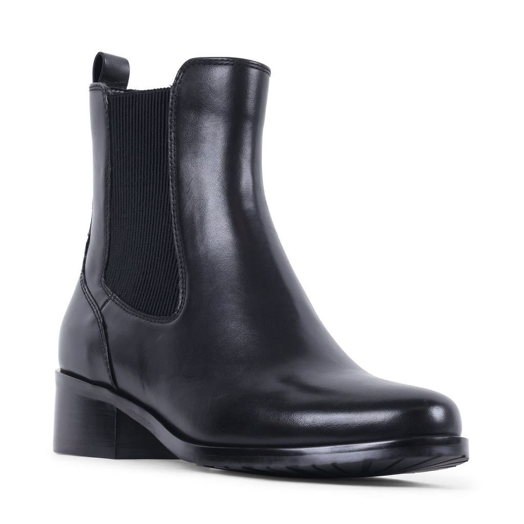 GAYLINE BLACK LEATHER WATERPROOF BOOT