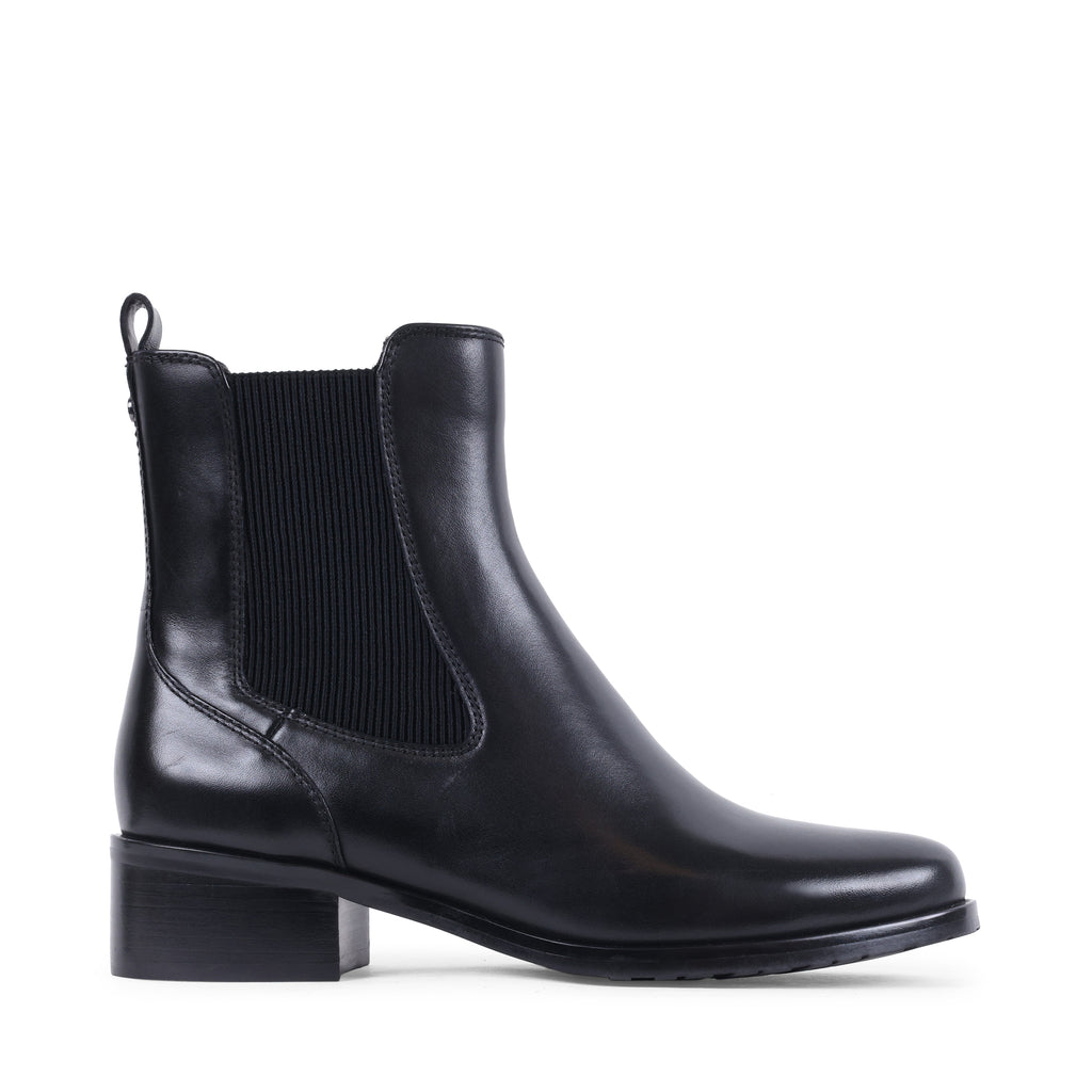 GAYLINE BLACK LEATHER WATERPROOF BOOT