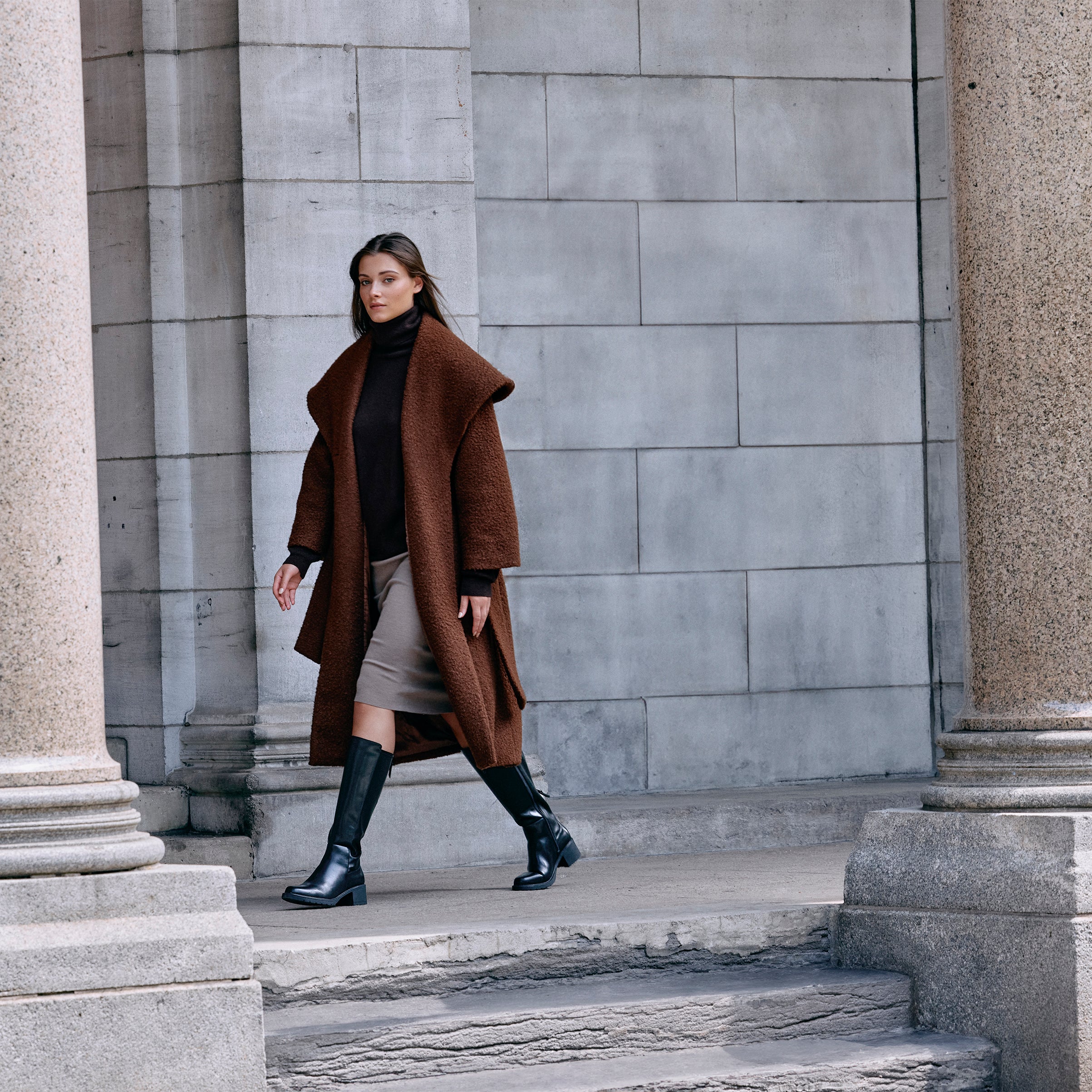 BLACK LEATHER|lifestyle