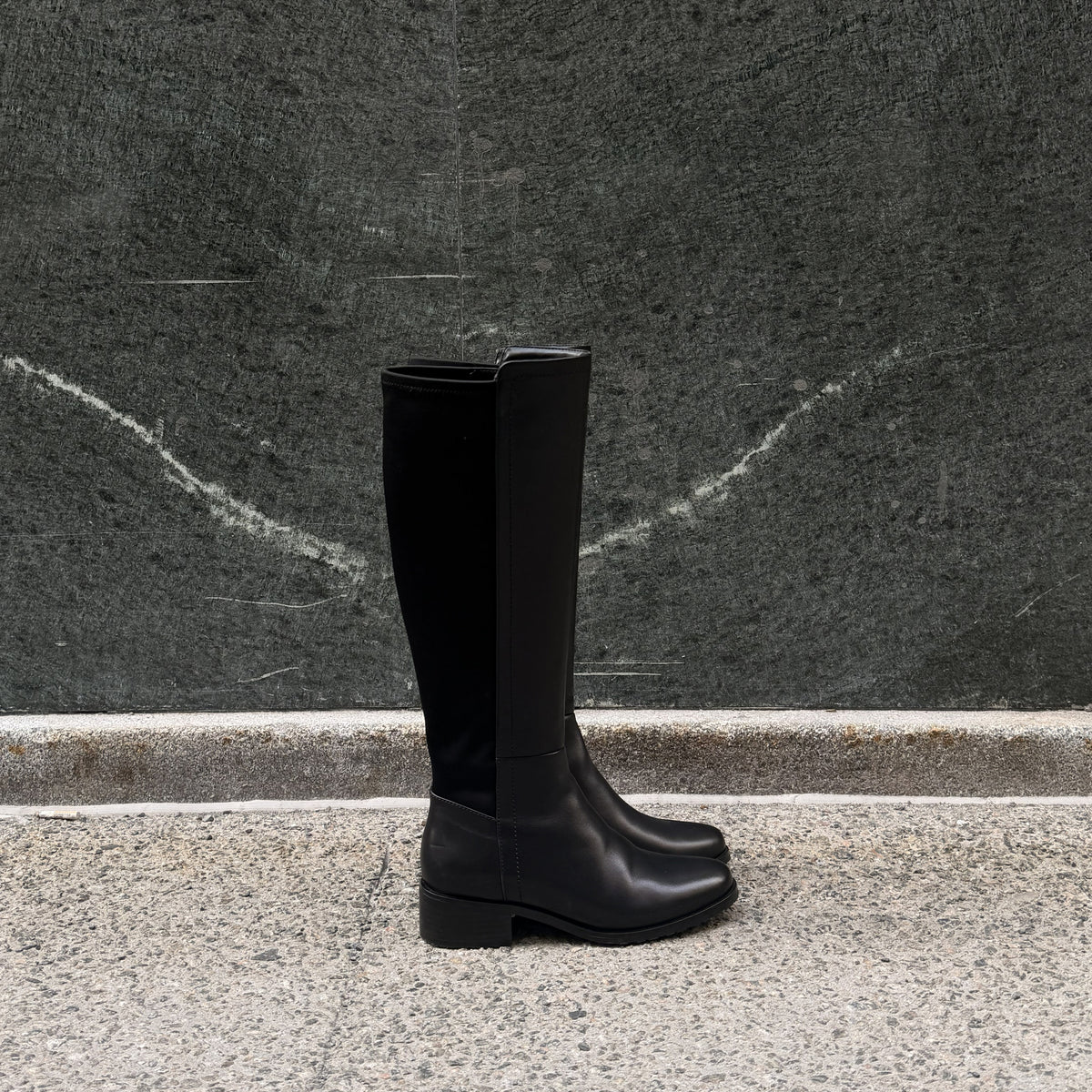 GEENIE BLACK LEATHER