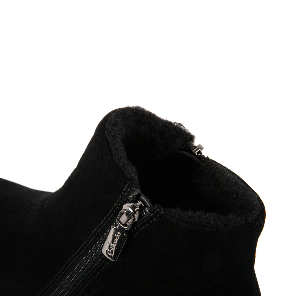BLACK SUEDE