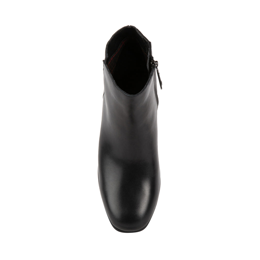 BLACK LEATHER