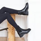 BLACK LEATHER|lifestyle